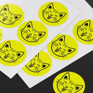 Naklejki fluorescencyjne